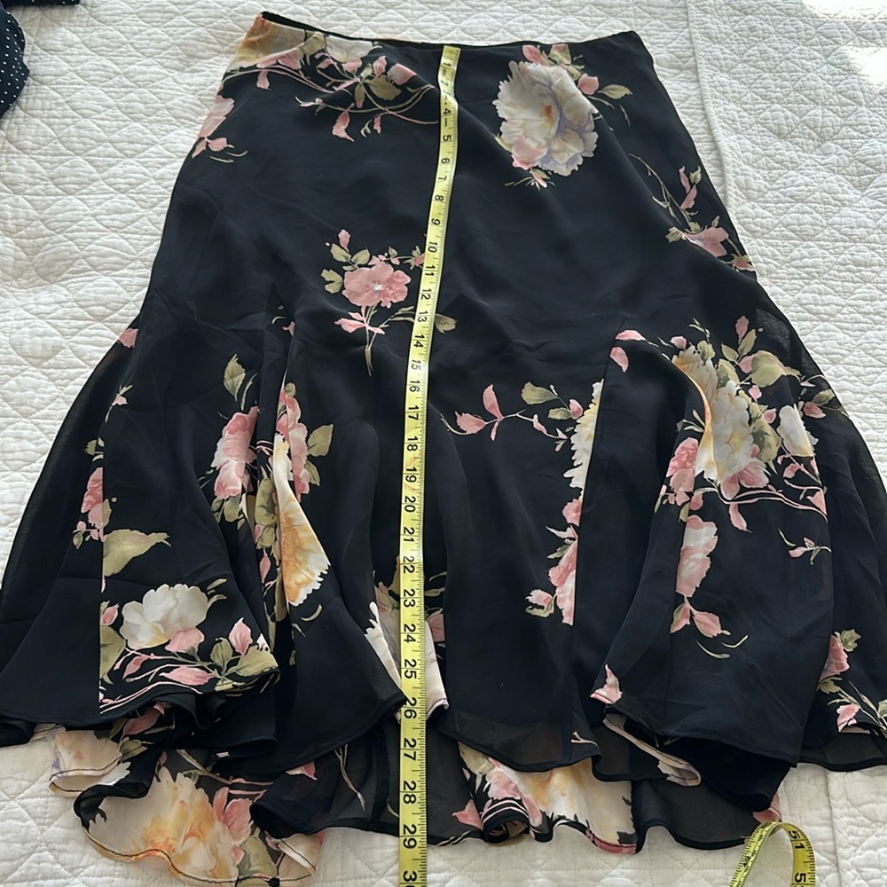 Vintage Chaps Ralph Lauren Romantic floral print midi Skirt Size: MD - NWOT